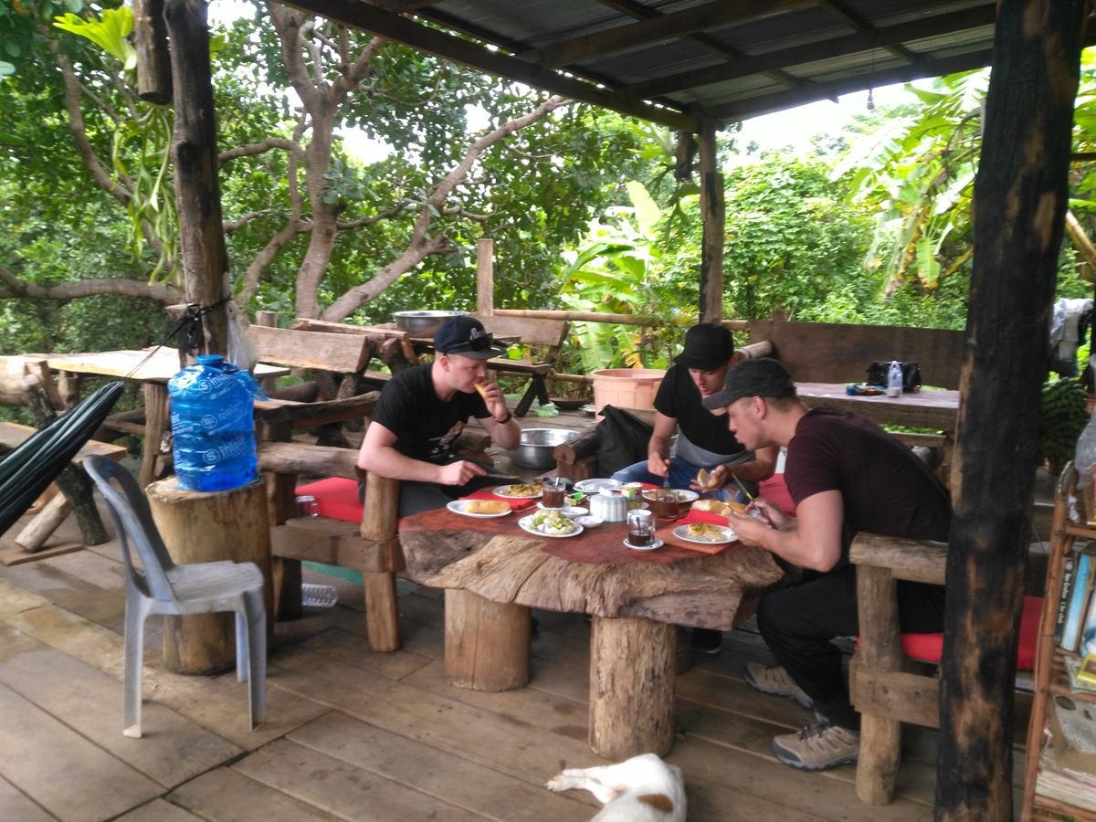 Tree Lodge Banlung Extérieur photo