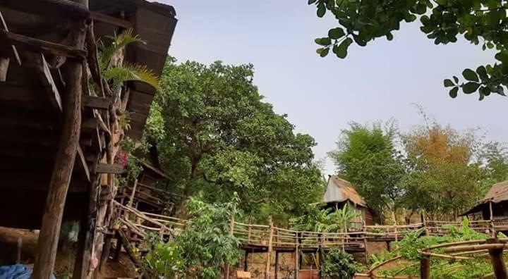 Tree Lodge Banlung Extérieur photo